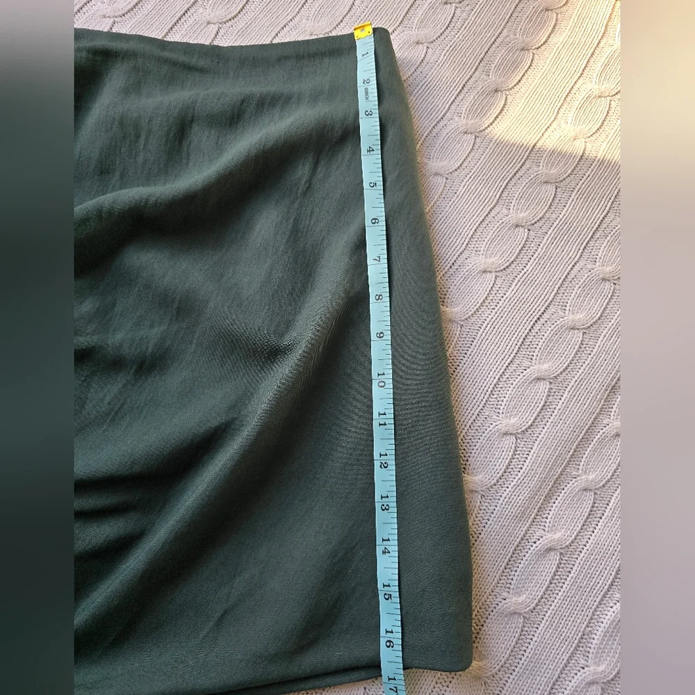 The Sei From Revolve Ruched Asymmetrical Mini Skirt Size‎ 8 Green
